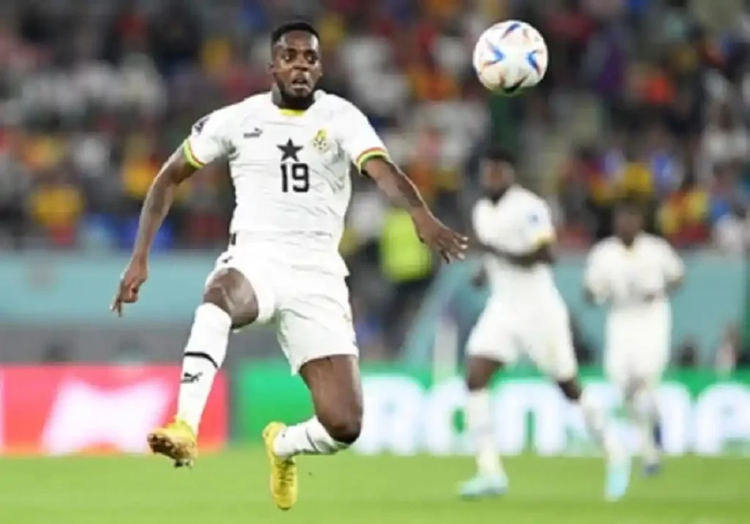 Ghana's forward #19 Inaki Williams controls the ball during the Qatar 2022 World Cup Group H football match between Portugal and Ghana at Stadium 974 in Doha on November 24, 2022. (Photo by PATRICIA DE MELO MOREIRA / AFP)