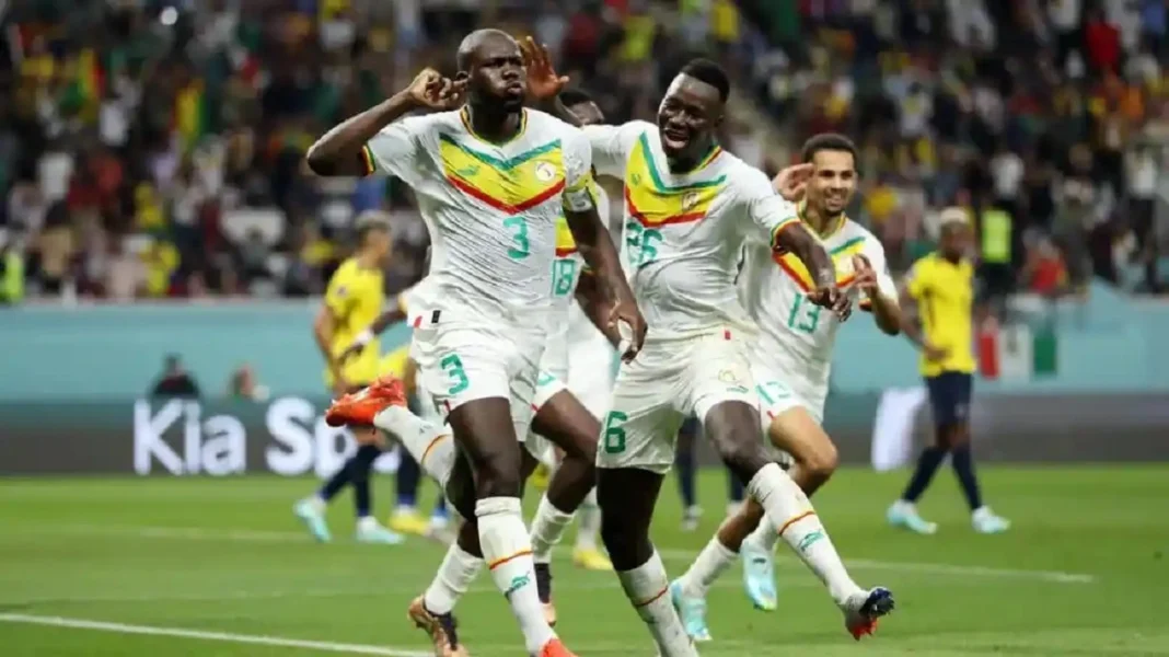 Kalidou Koulibaly qui cÃ©lÃ¨bre son but vainqueur contre l'Equateur lors du Mondial 2022