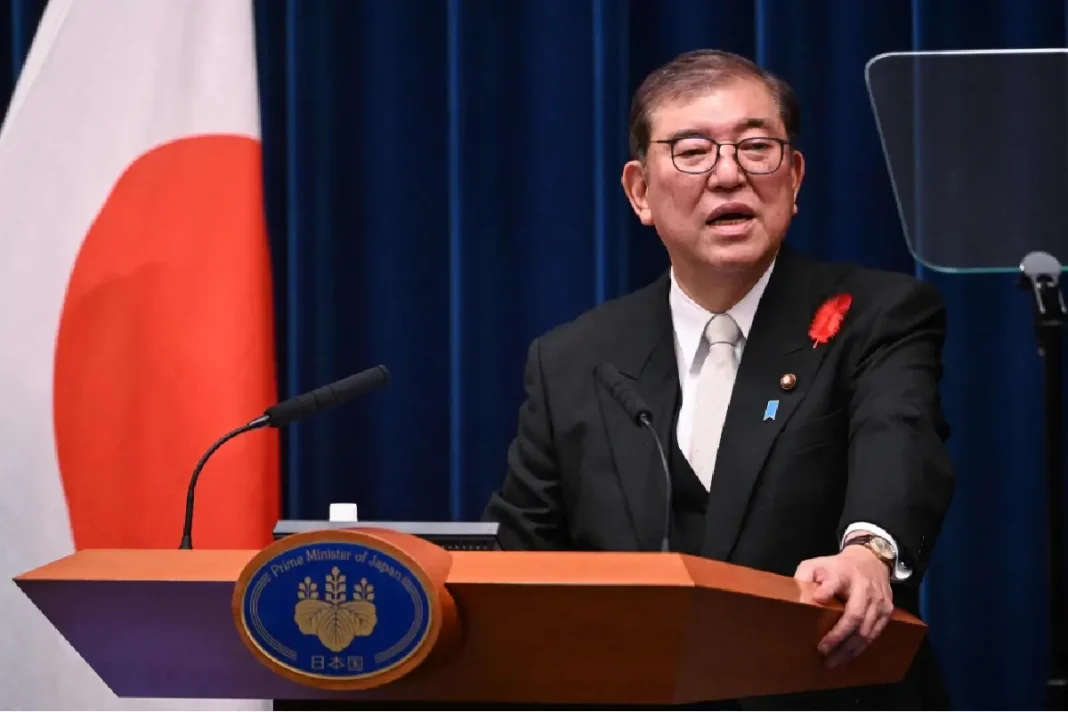 Le nouveau Premier ministre japonais Shigeru Ishiba s'exprime lors d'une confÃ©rence de presse au bureau du Premier ministre Ã  Tokyo, le 1er octobre 2024. (Photo de Yuichi Yamazaki _ Pool _ AFP)